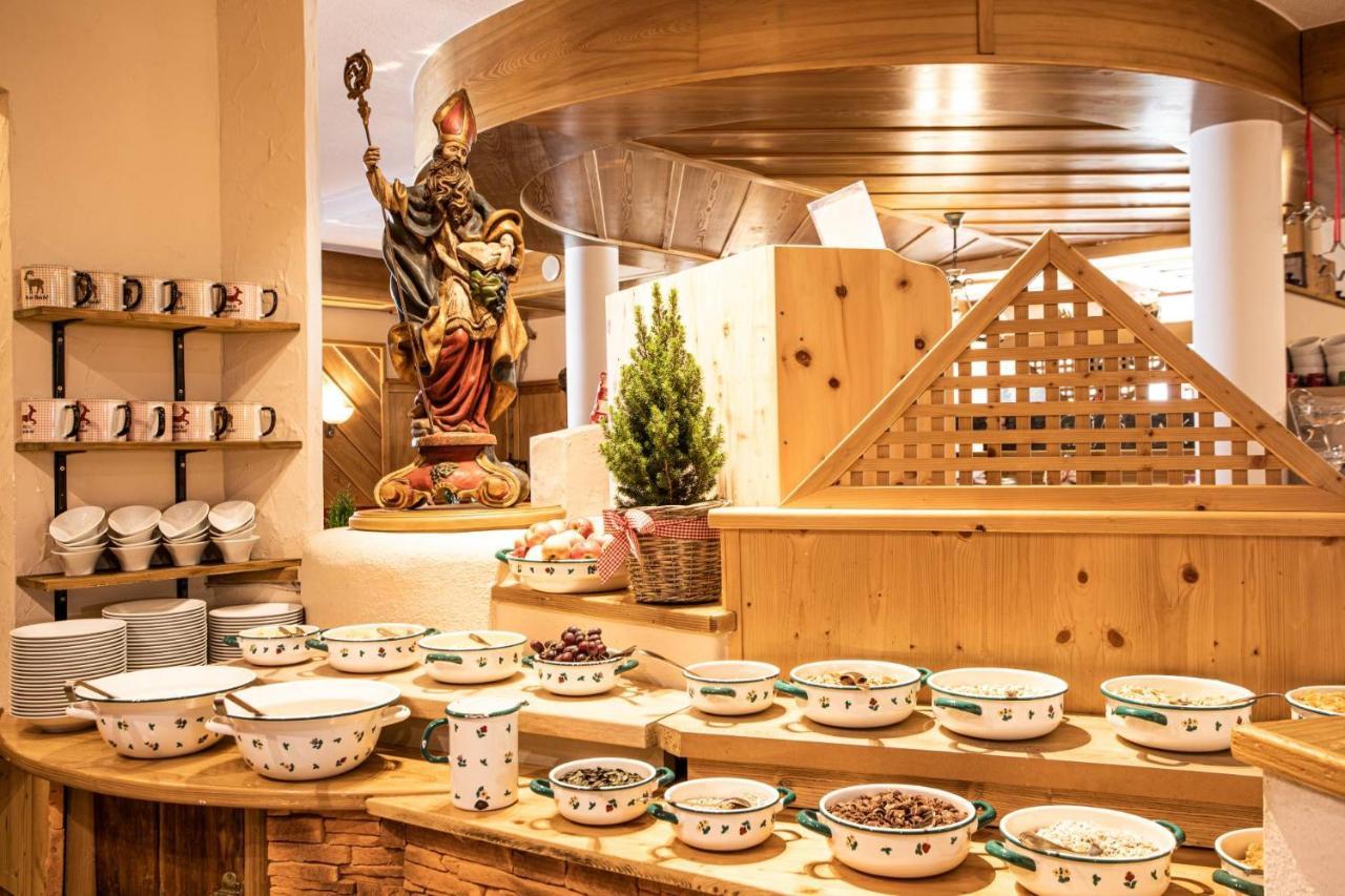 伯格兰高级酒店 皮茨河谷圣莱昂哈德 外观 照片