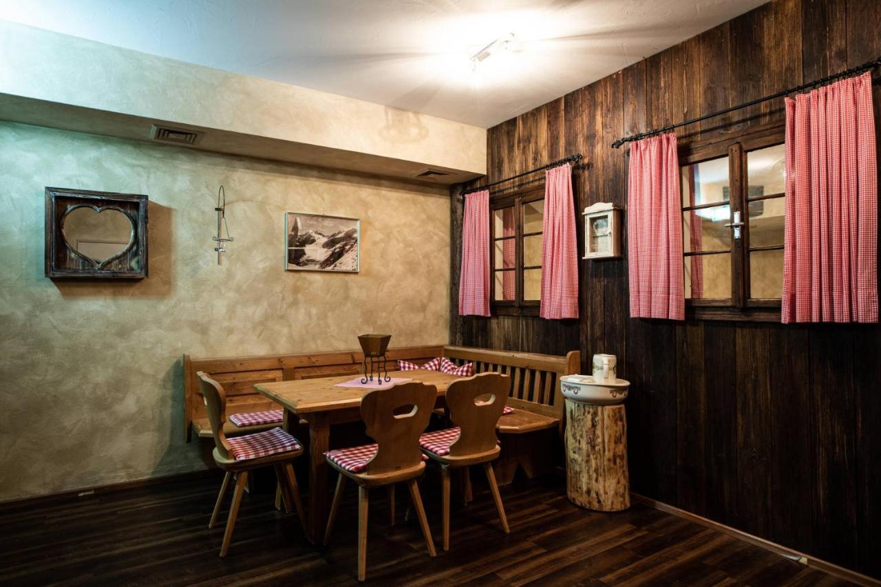 伯格兰高级酒店 皮茨河谷圣莱昂哈德 外观 照片